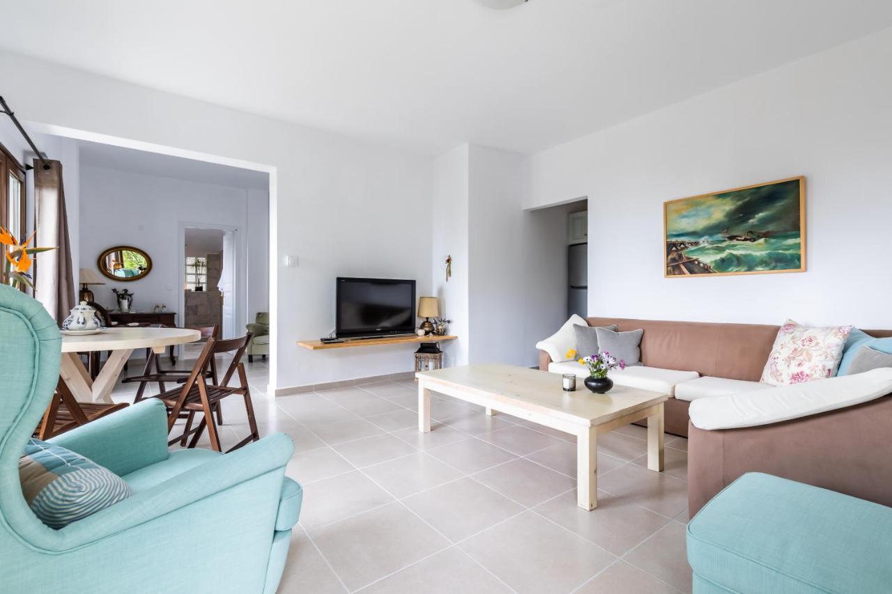 Oikia Guesthouse 斯塔菲罗斯 外观 照片